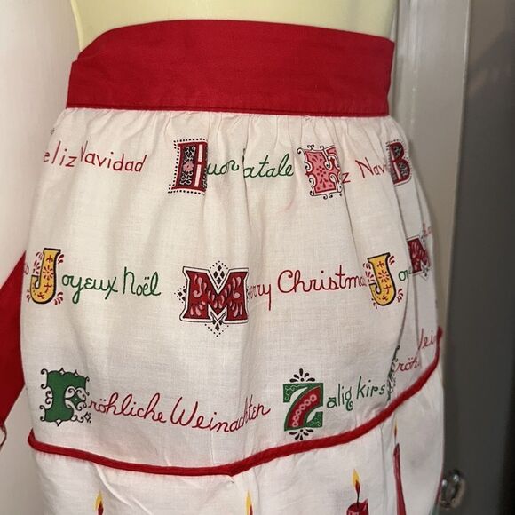 Vintage mid century Christmas apron with 2 large front pockets - Picture 4 of 9